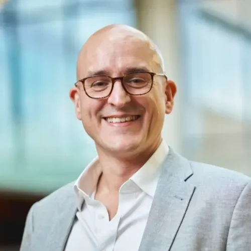 Dr Ashton Harper