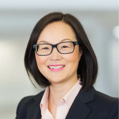 Dr Michelle He