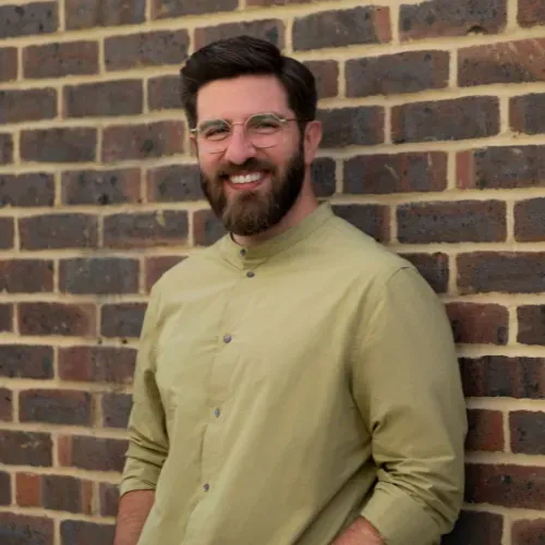 Dr Anas Nader